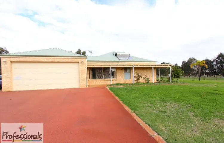 46 Lakeman Place, Oakford WA 6121
