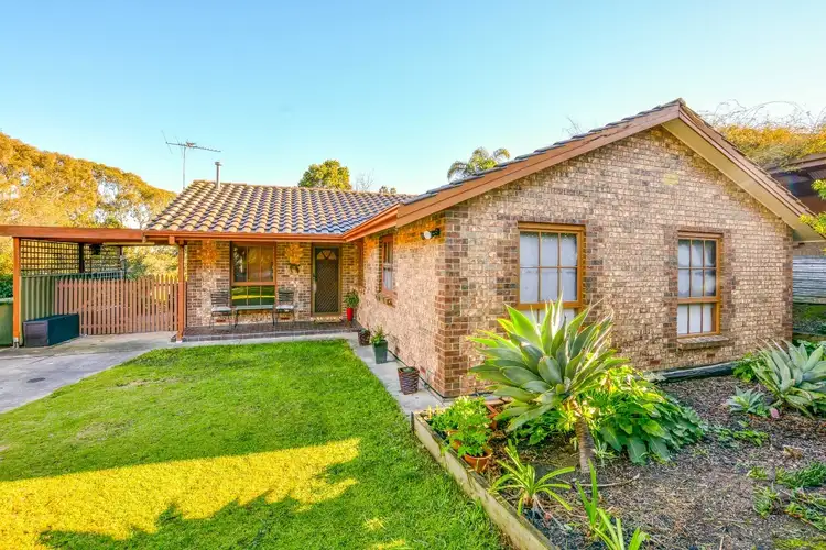 11 Horseshoe Drive, Aberfoyle Park SA 5159