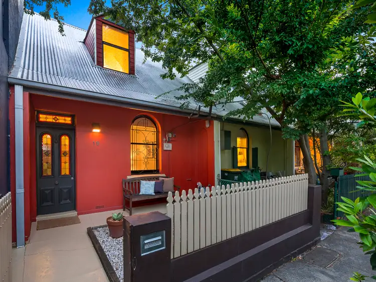 19 Commodore Street, Newtown NSW 2042