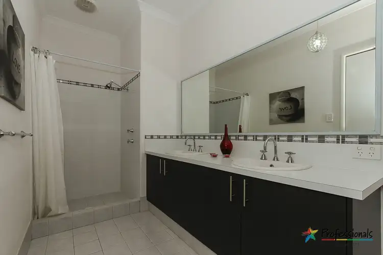 Sixth view of Homely house listing, 3 Karridale Vista, Ellenbrook WA 6069