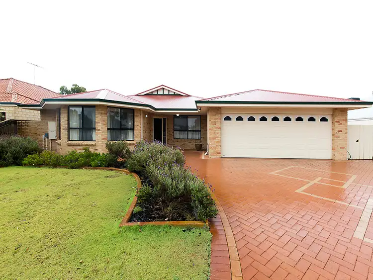 4 Country Road, Pinjarra WA 6208
