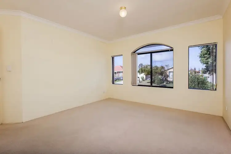 Sixth view of Homely house listing, 18 Mulloway Place, Warnbro WA 6169