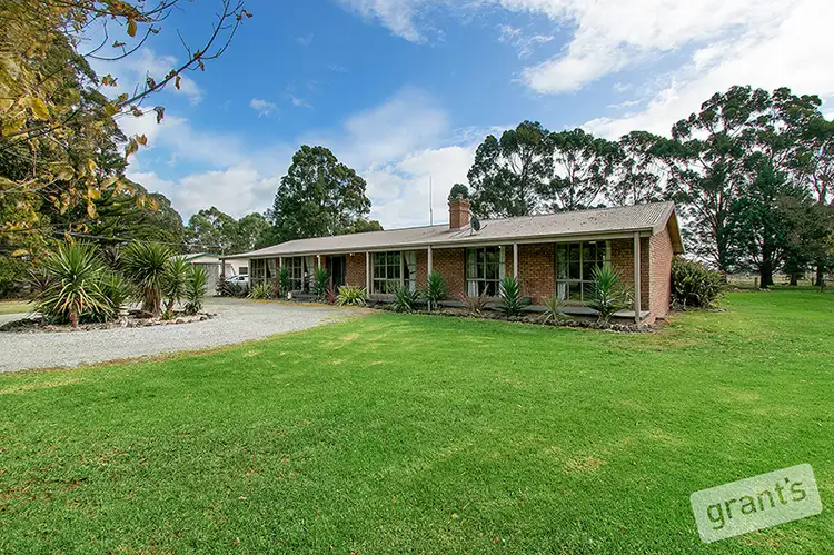1365 Bunyip River Road, Iona VIC 3815