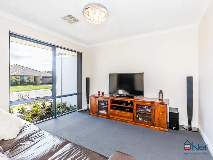 Fifth view of Homely house listing, 7 Valli Link, Byford WA 6122