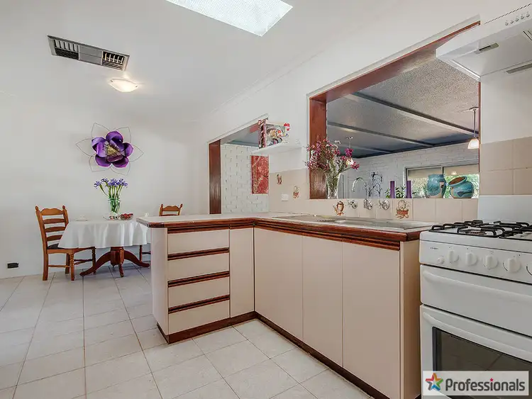 Sixth view of Homely house listing, 25 Menli Place, Orelia WA 6167