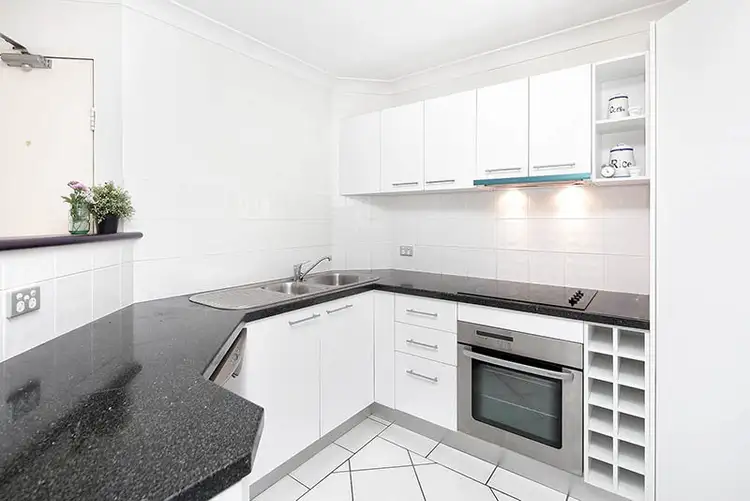 Fourth view of Homely unit listing, 2/338 Cornwall Street, Greenslopes QLD 4120