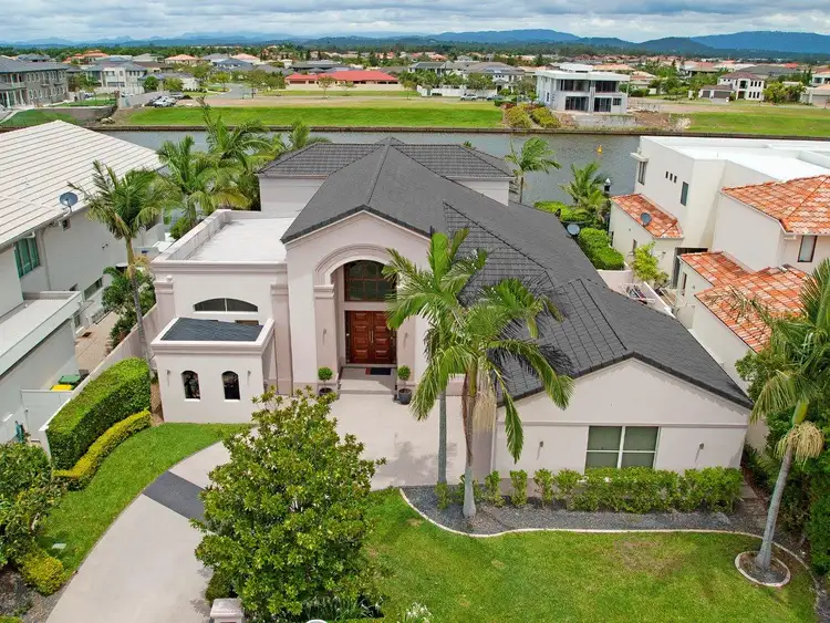 1663 Riverdale Drive, Hope Island QLD 4212