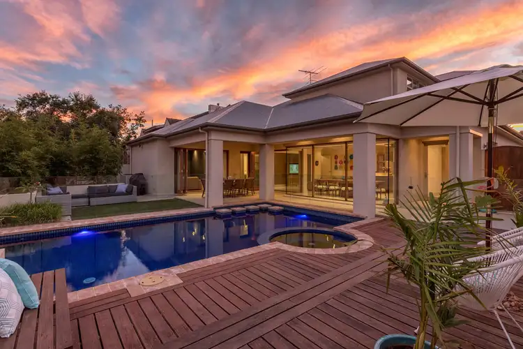 24 Richardson Ave, Glenelg North SA 5045