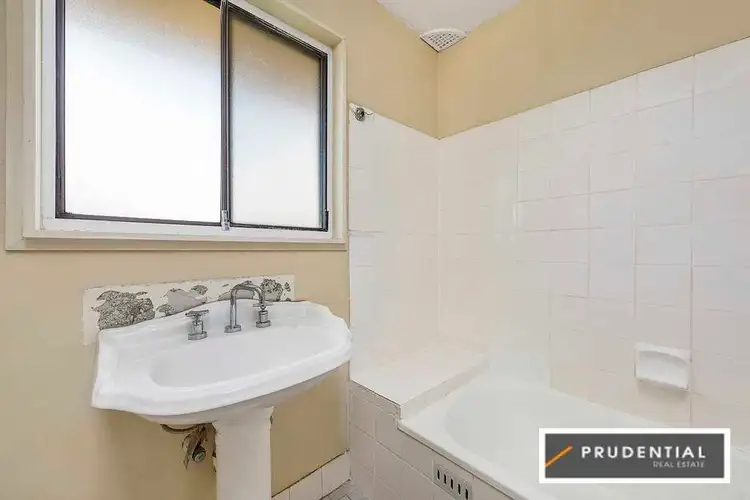 Fifth view of Homely house listing, 2 Cleopatra Drive, Rosemeadow NSW 2560