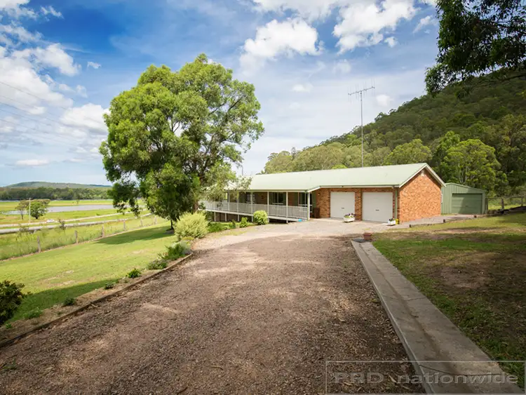4 Timbertop Road, Glen Oak NSW 2320