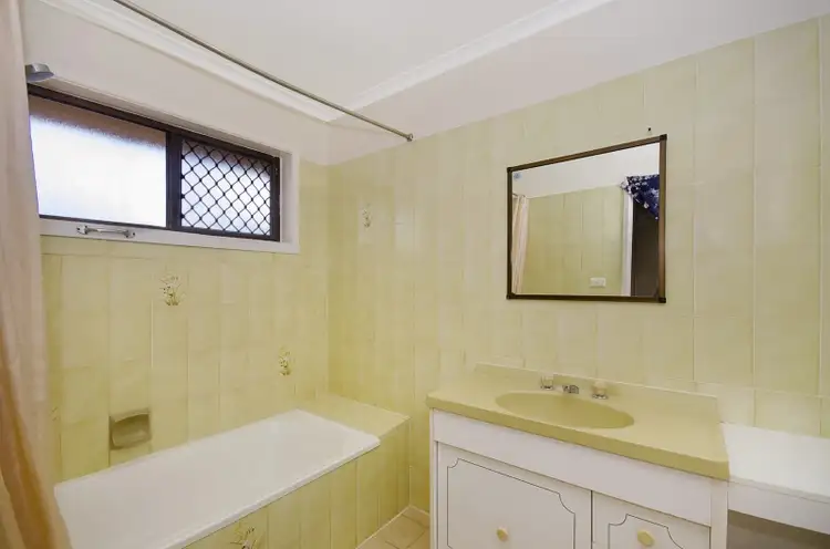 Fifth view of Homely unit listing, 2/26 Lowth Street, Rosslea QLD 4812