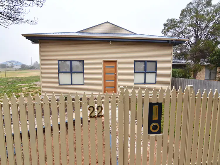 22 Hughes Street, Ouyen VIC 3490
