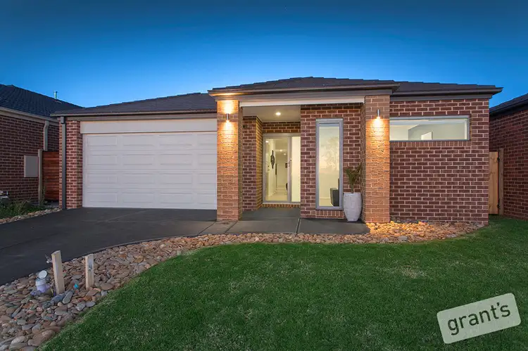 48 Spearwood Rise, Cranbourne West VIC 3977