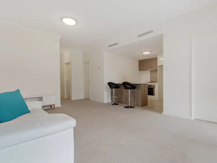 Fourth view of Homely apartment listing, 25/2 Louvre Way, Baldivis WA 6171