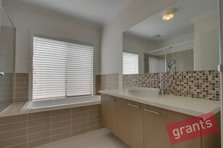Fifth view of Homely house listing, 8 Celsius Drive, Cranbourne North VIC 3977