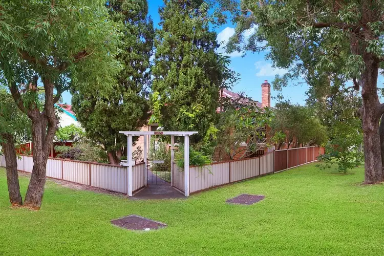 135 Memorial Avenue, Ettalong Beach NSW 2257