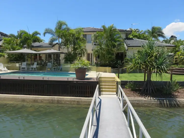 24 Downwind Court, Birkdale QLD 4159