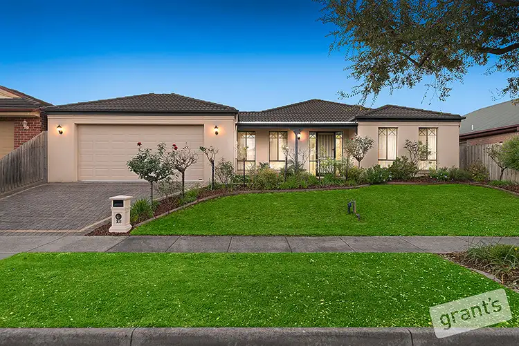 12 Golden Leaf Avenue, Narre Warren South VIC 3805