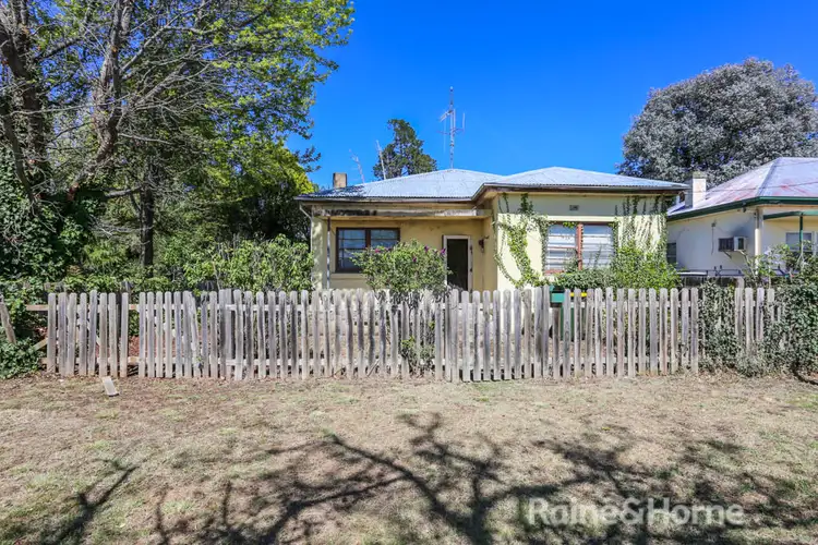 82 Stanley Street, Bathurst NSW 2795