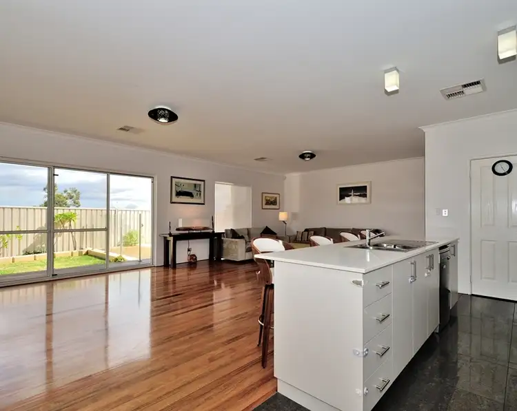 2 Melnik Street, Caversham WA 6055