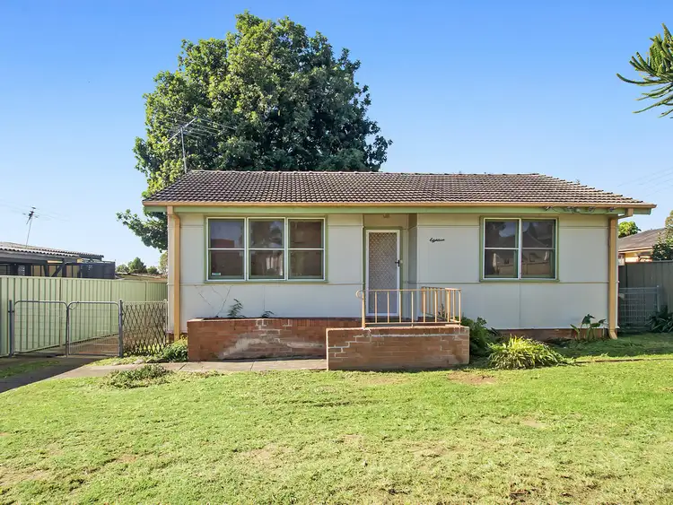 18 Brain Avenue, Lurnea NSW 2170