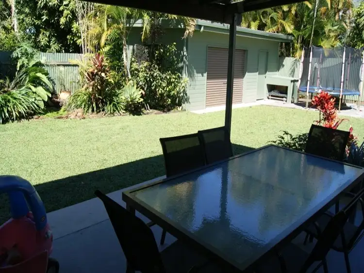 5 Bower St, Slade Point QLD 4740