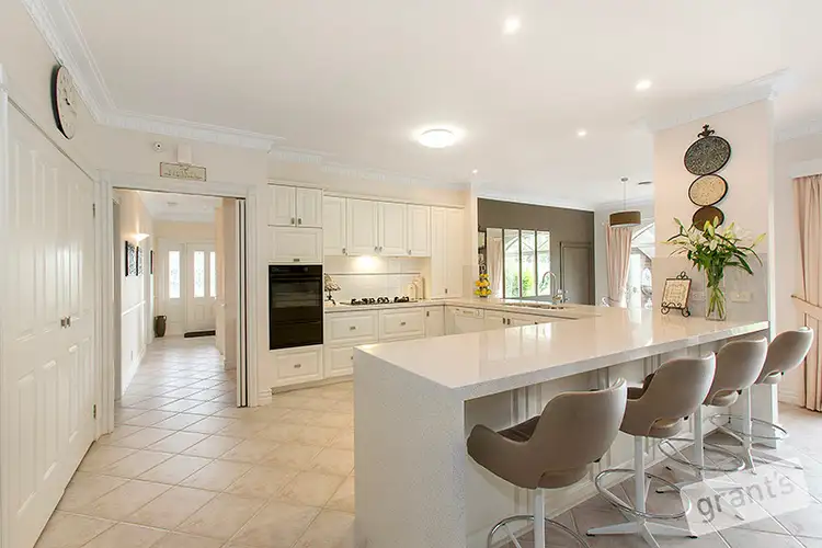 Main view of Homely house listing, 5 Mansell Court, Berwick VIC 3806