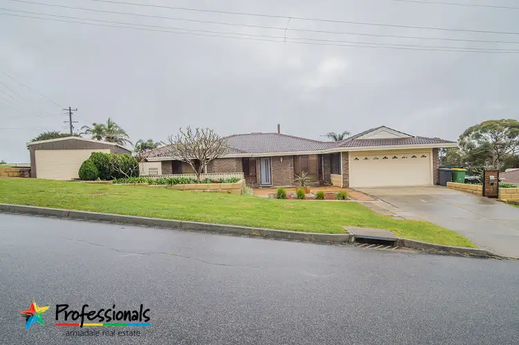 3 Garnett St, Mount Richon WA 6112