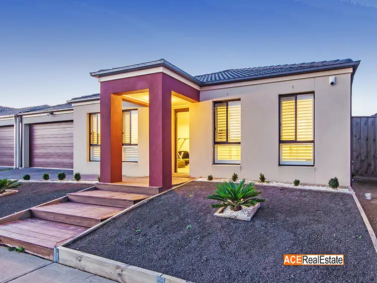 Second view of Homely house listing, 2 Susan Place, Tarneit VIC 3029