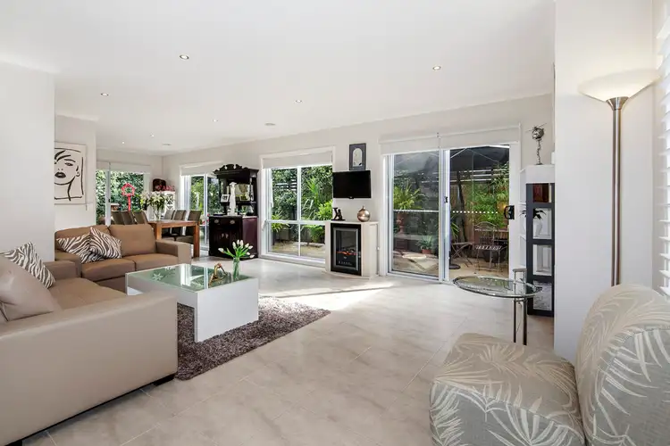 37 Brighton Court, Wendouree VIC 3355