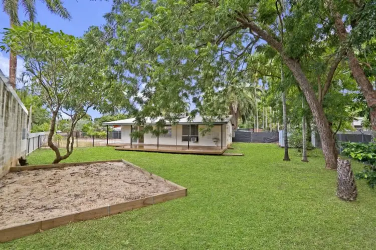 10 Compass Court, Woodroffe NT 830