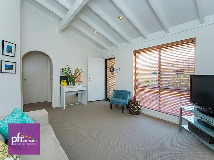 Fifth view of Homely villa listing, 4/155 French St, Tuart Hill WA 6060