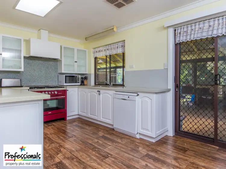 Third view of Homely house listing, 10 Kari Court, Camillo WA 6111