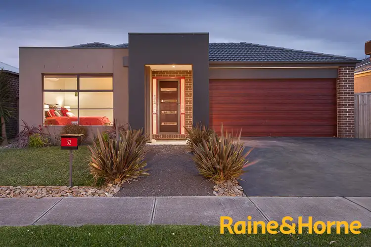 32 Island Cct, Lyndhurst VIC 3975