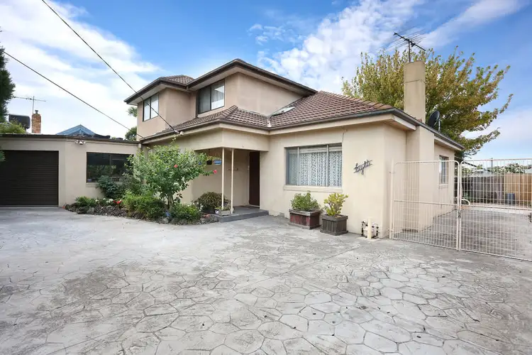 8 Collings Court, Pascoe Vale VIC 3044