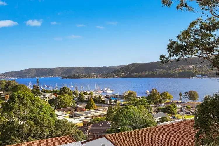 22/3 Joseph Lloyd Close, Gosford NSW 2250