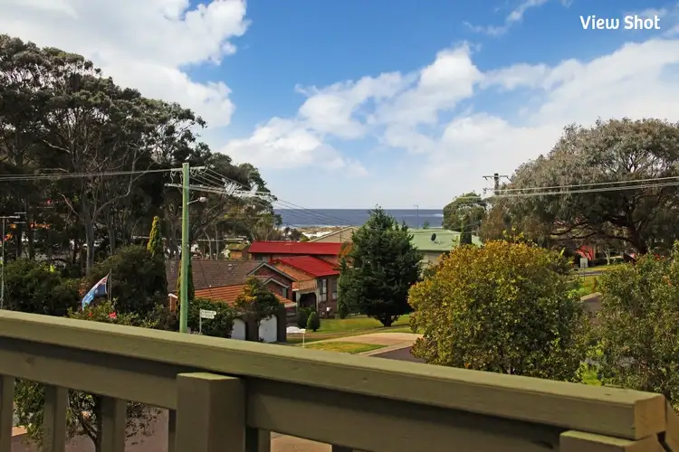 1 Muwarra Avenue, Malua Bay NSW 2536