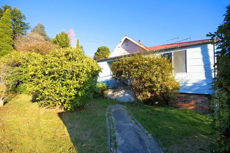 91 Govetts Leap Road, Blackheath NSW 2785