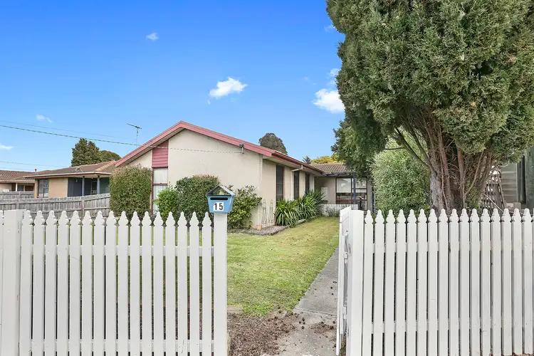 15 Freedom Court, Whittington VIC 3219
