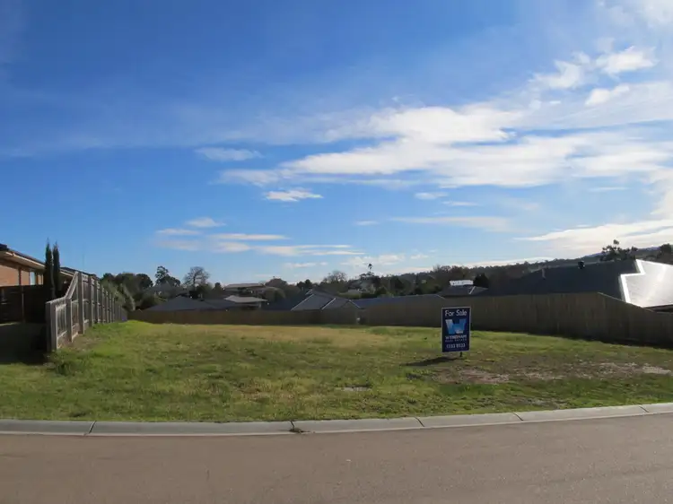 13 Kollmorgen Place, Bairnsdale VIC 3875