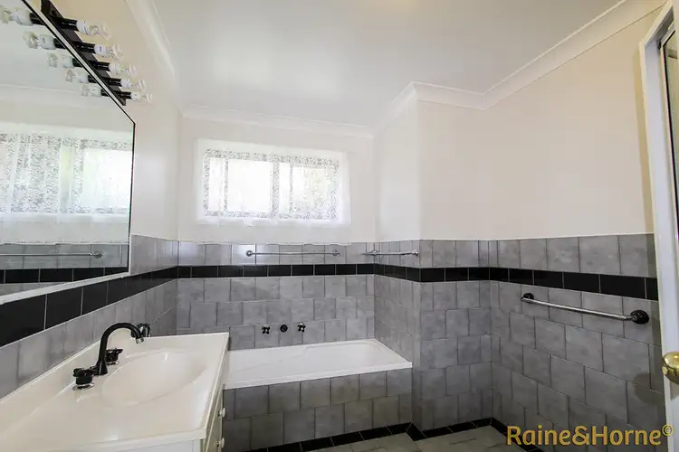 Fifth view of Homely house listing, 8 Westminster Court, Dubbo NSW 2830