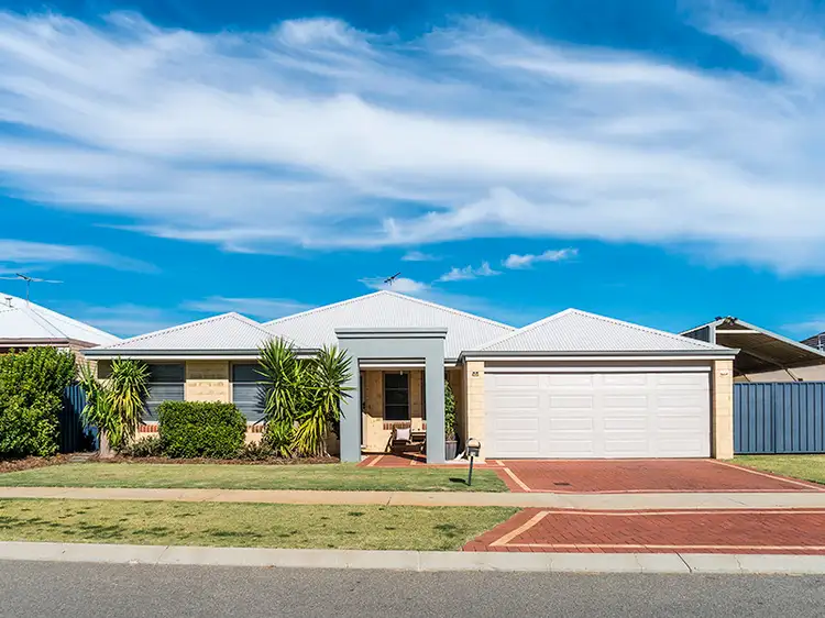 19 Madeira Turn, Byford WA 6122