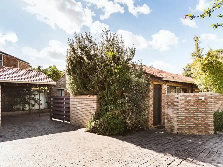 2/63 Lockhart Street, Como WA 6152