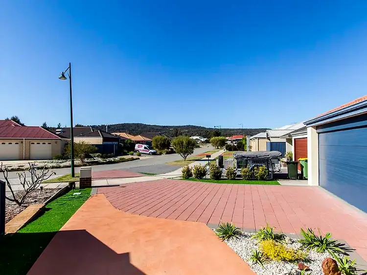 23 Madeira Turn, Byford WA 6122