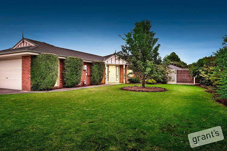 15 Eaglescliffe Crescent, Cranbourne VIC 3977