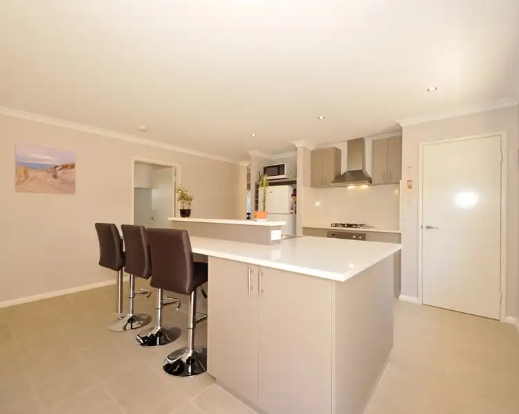 Fifth view of Homely house listing, 10 Larrimah Bend, Baldivis WA 6171