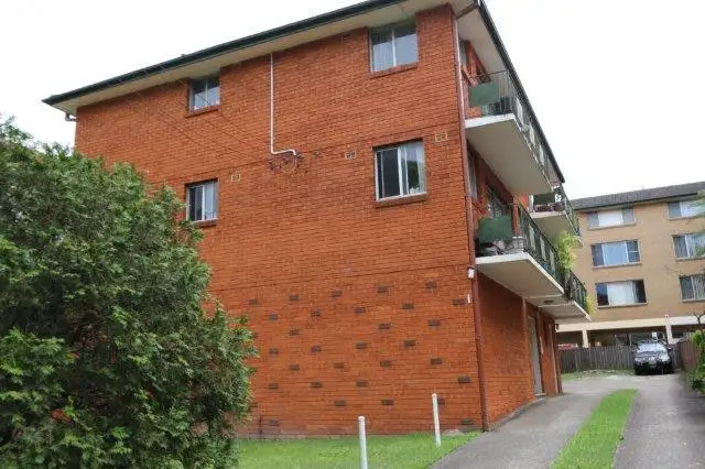 10/1A Meadow Crescent