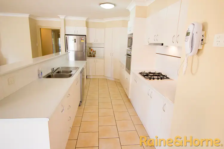 Third view of Homely house listing, 5 Hilton Place, Dubbo NSW 2830