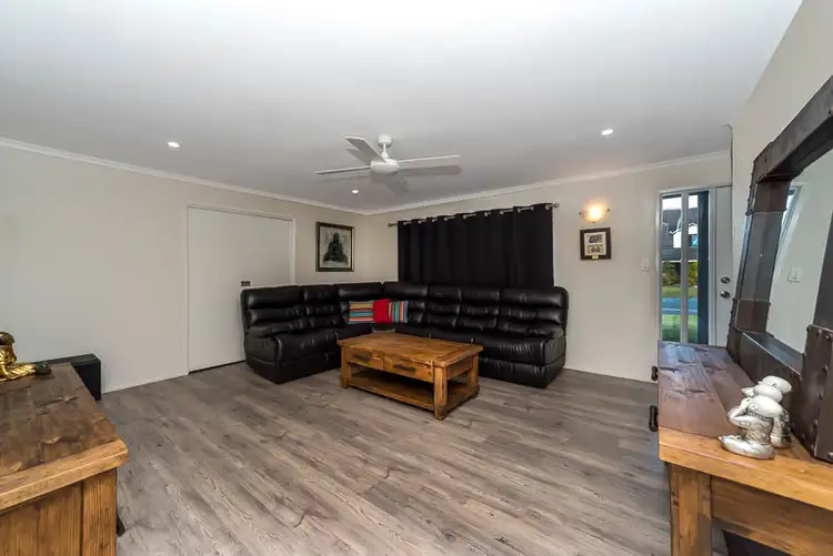 Second view of Homely house listing, 9 Vermont Cres, Mount Warren Park QLD 4207