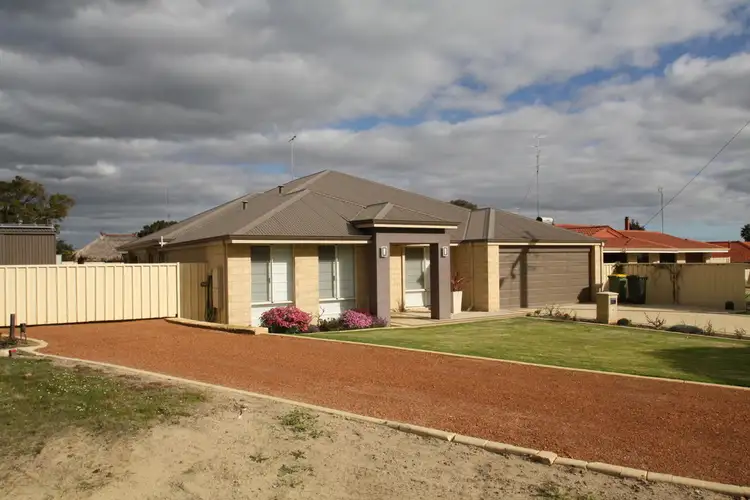 7 Neil Place, Waroona WA 6215